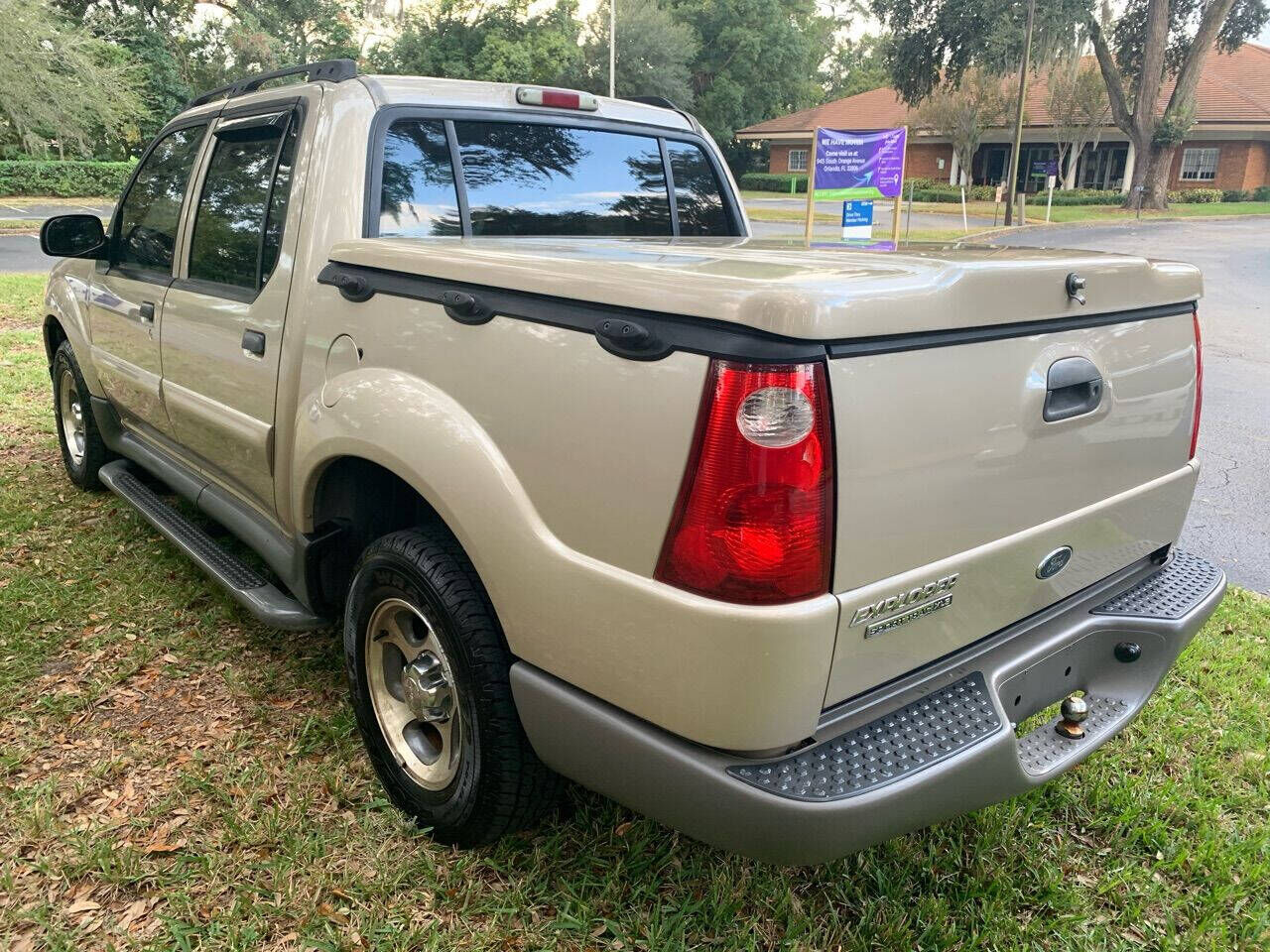 2005 FORD Explorer