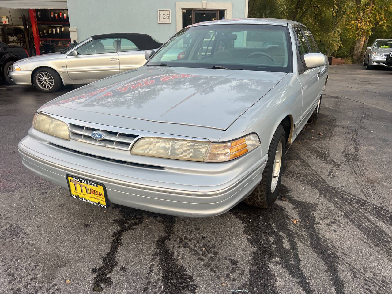 Ford Crown Victoria