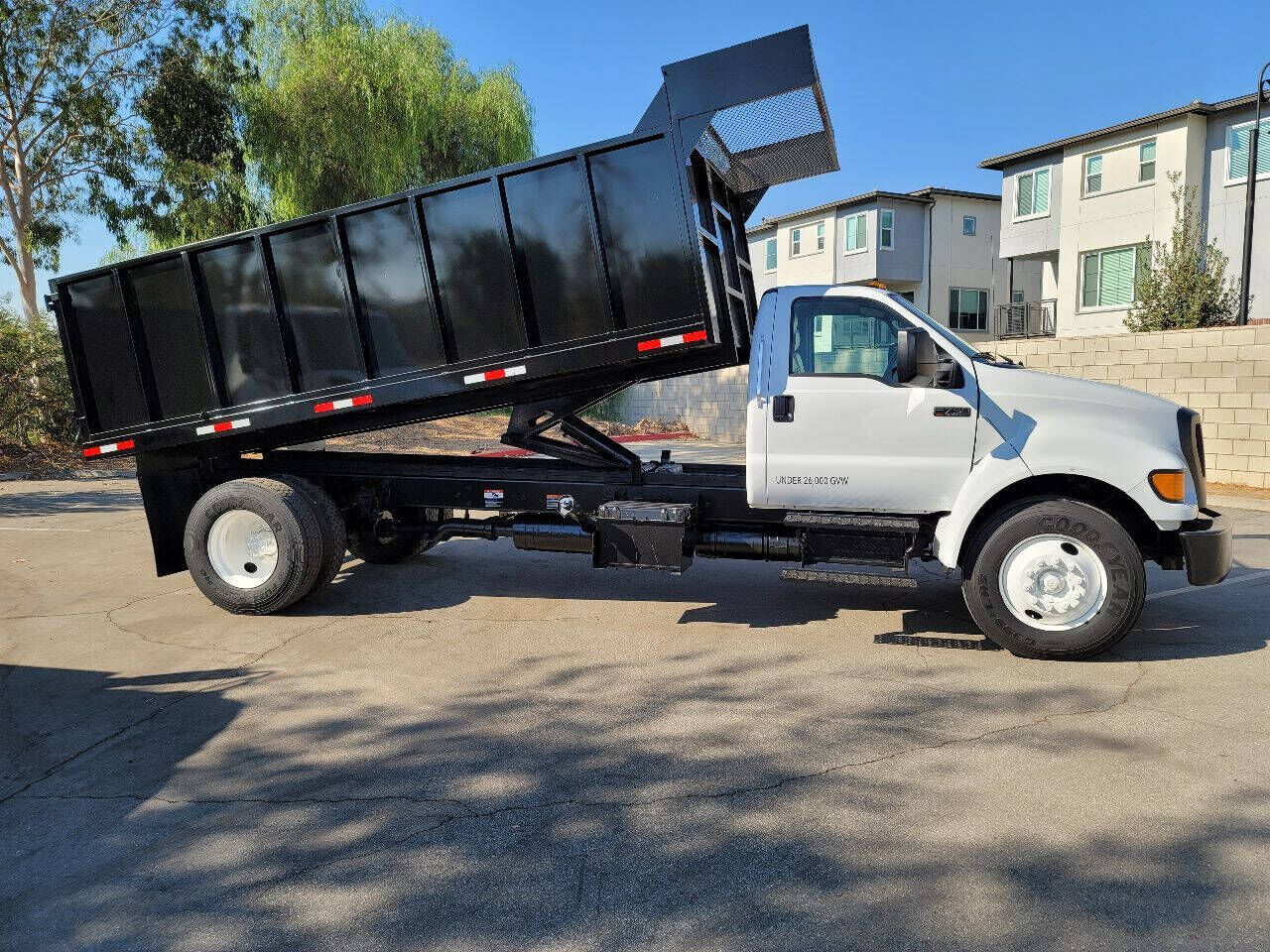 2013 FORD F-750