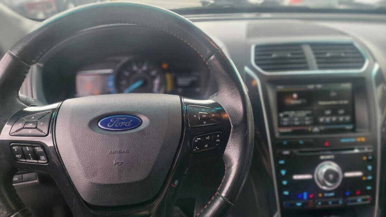 2016 FORD Explorer