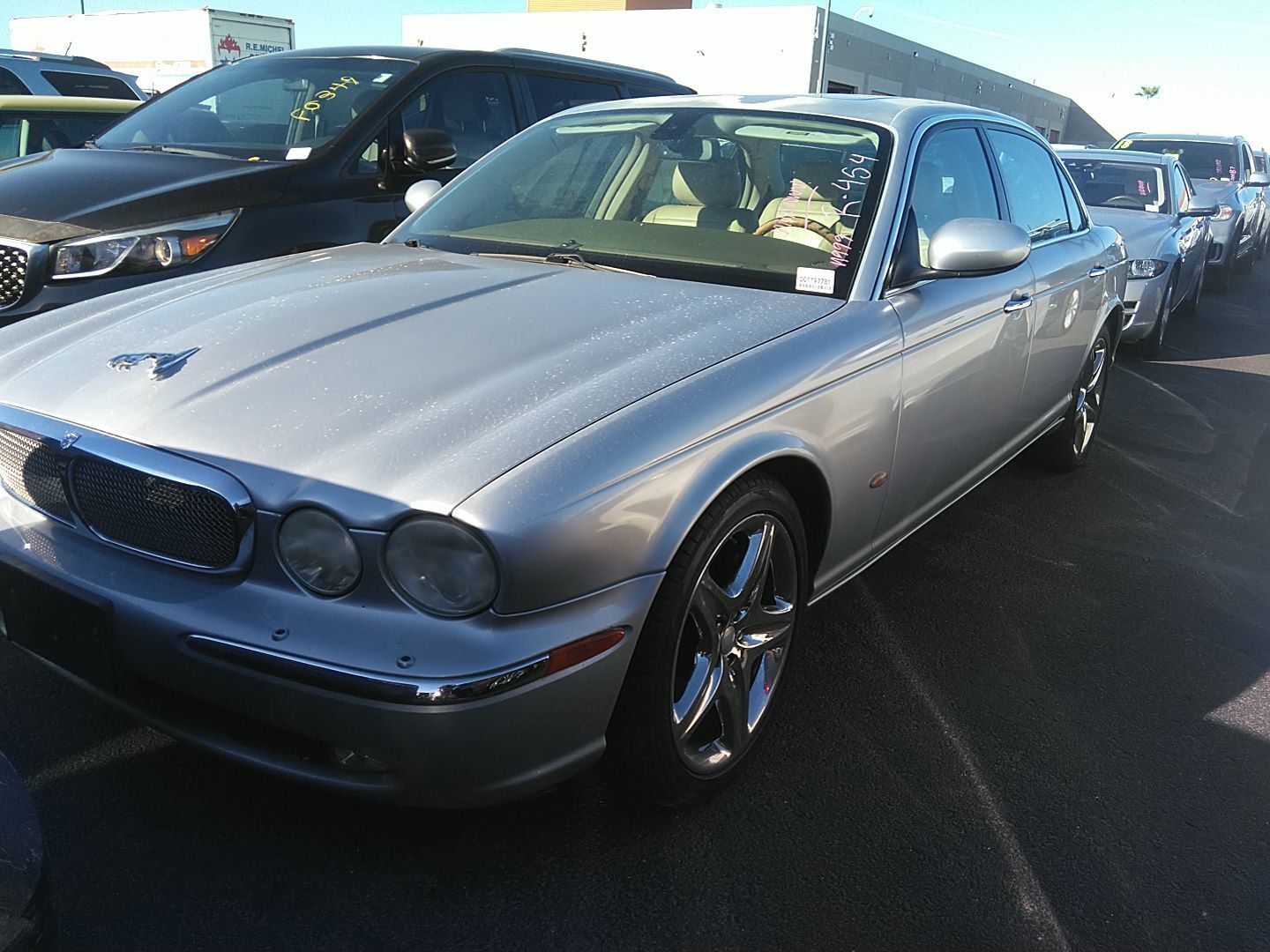 Jaguar XJ