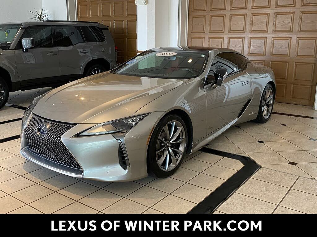 LEXUS