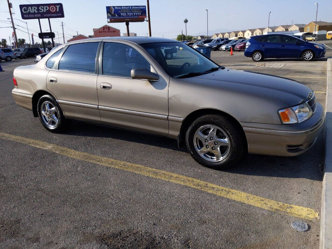 1999 TOYOTA Avalon