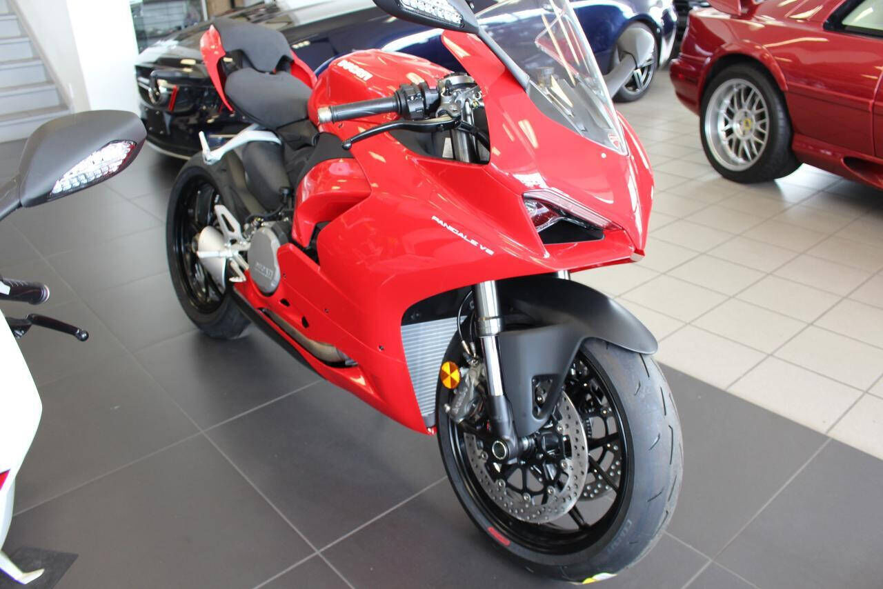 2024 DUCATI Superbike