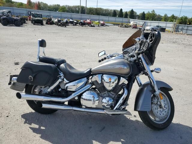Honda VTX1300R