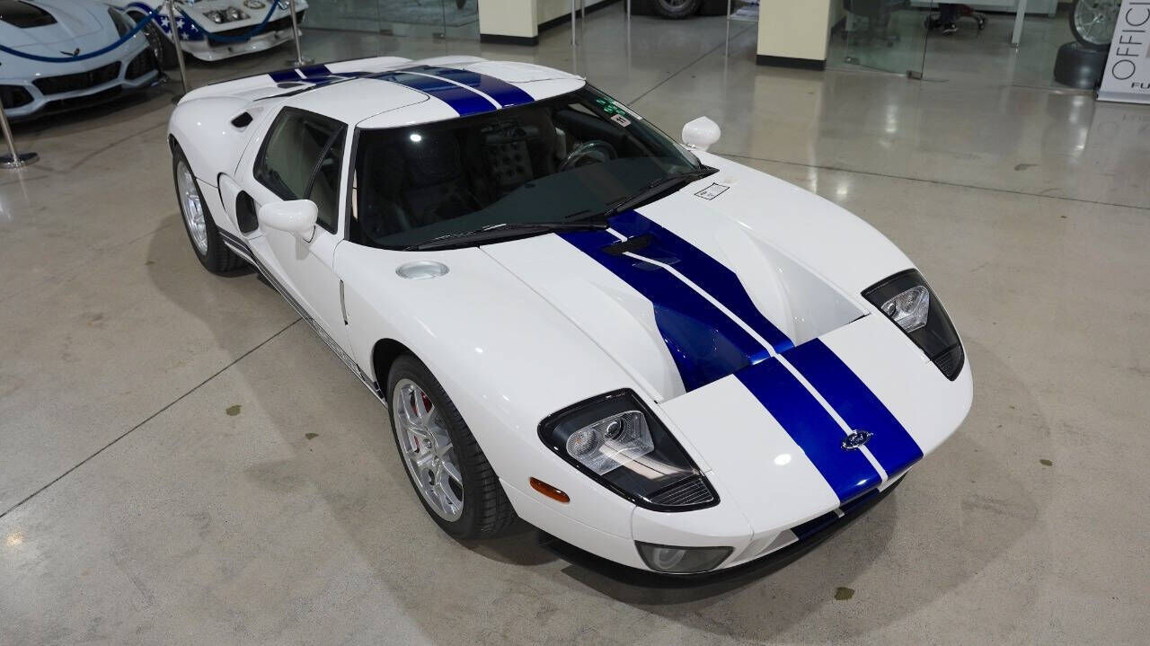 2005 FORD GT