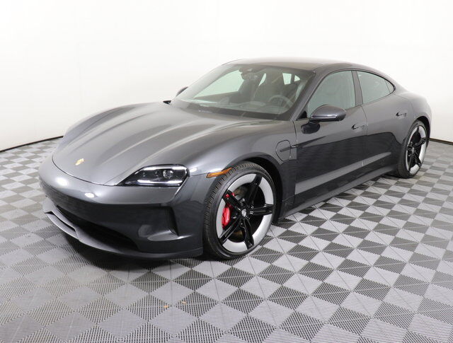 2025 PORSCHE Taycan