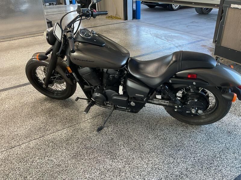 Honda VT750 (Shadow Phantom)