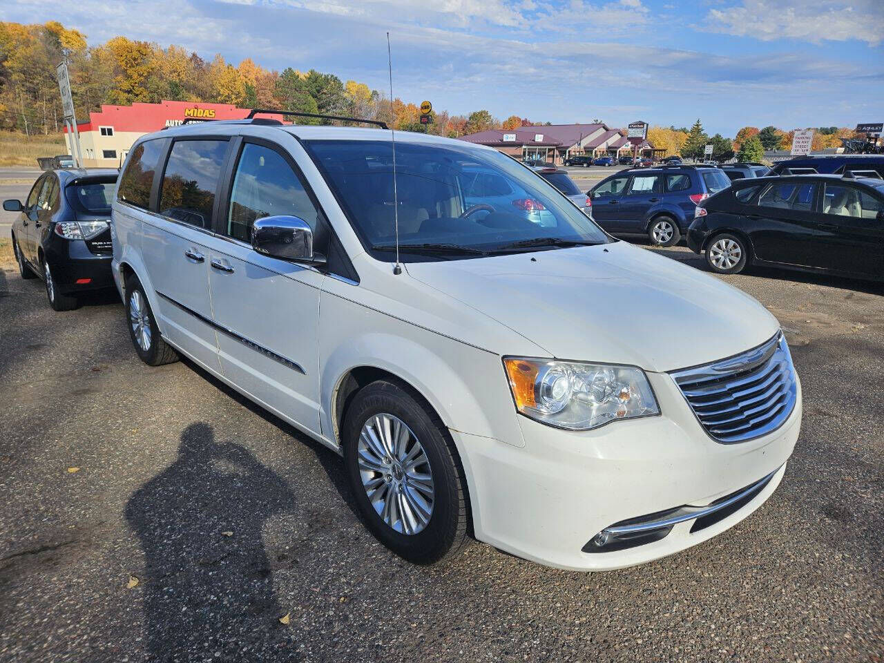 2012 CHRYSLER Town and Country