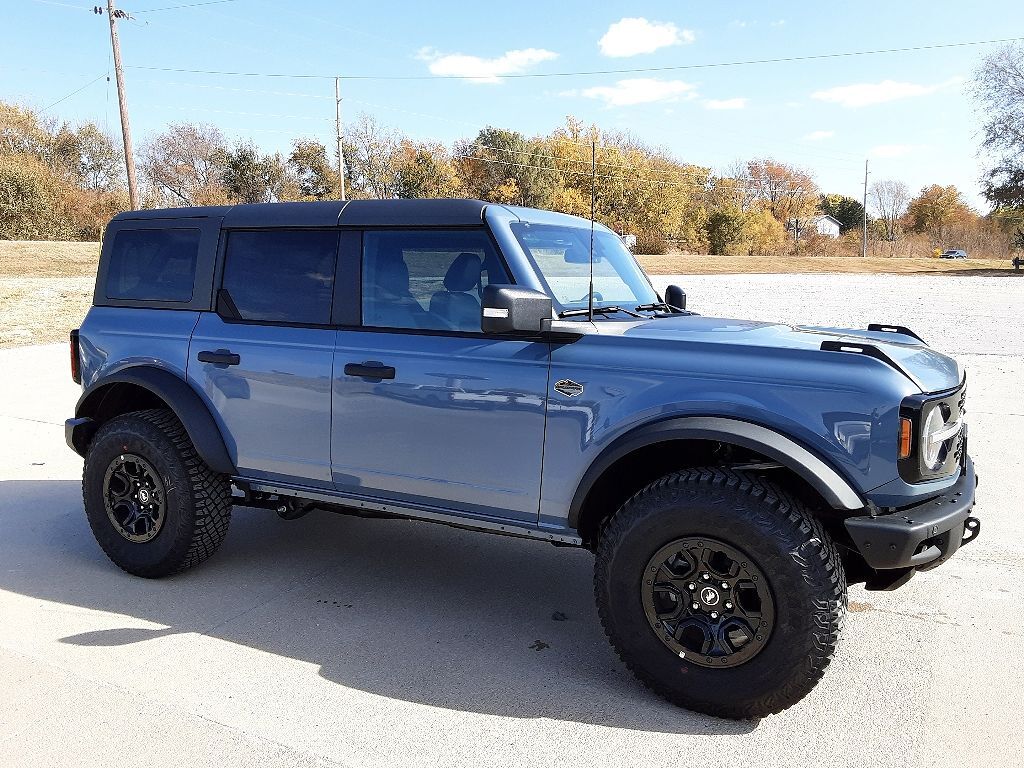 2024 FORD Bronco