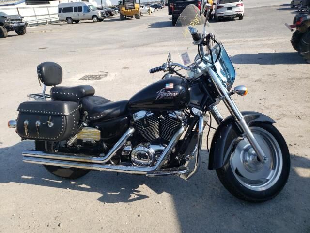 Honda VT1100C2 (SHADOW SABRE)