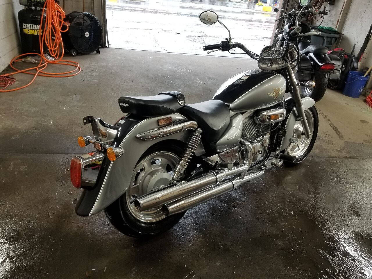 2003 HYOSUNG MOTORS & MACHINERY On Road Motorcycle