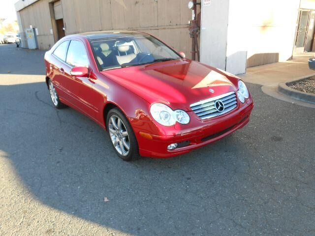 2004 MERCEDES-BENZ C-Class