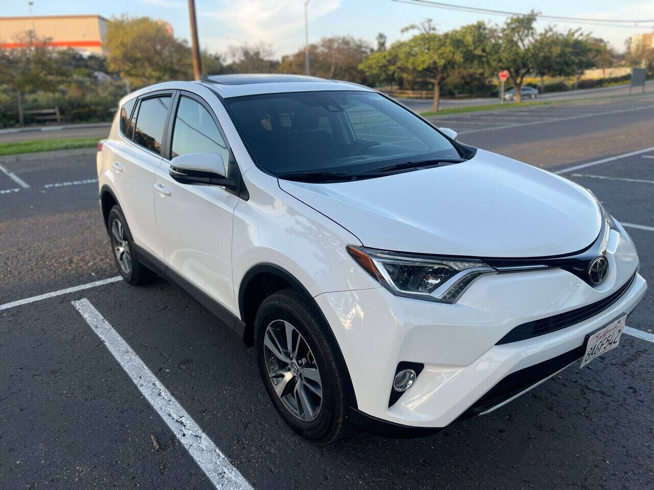 2018 TOYOTA RAV4