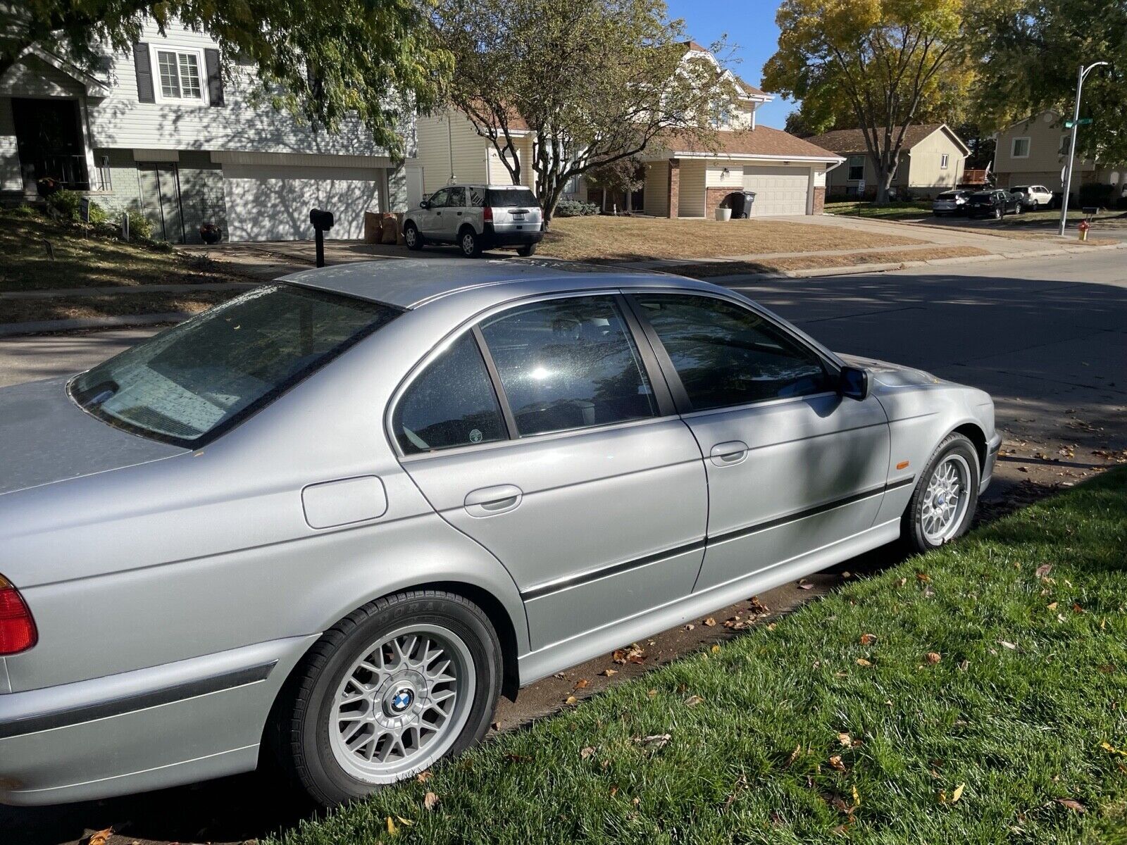 BMW 528i