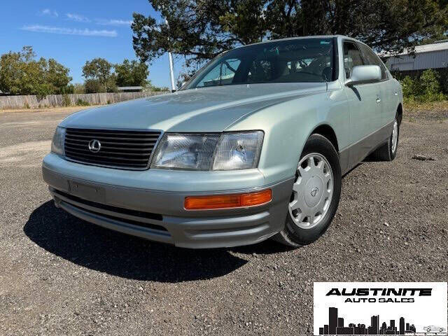 Lexus LS