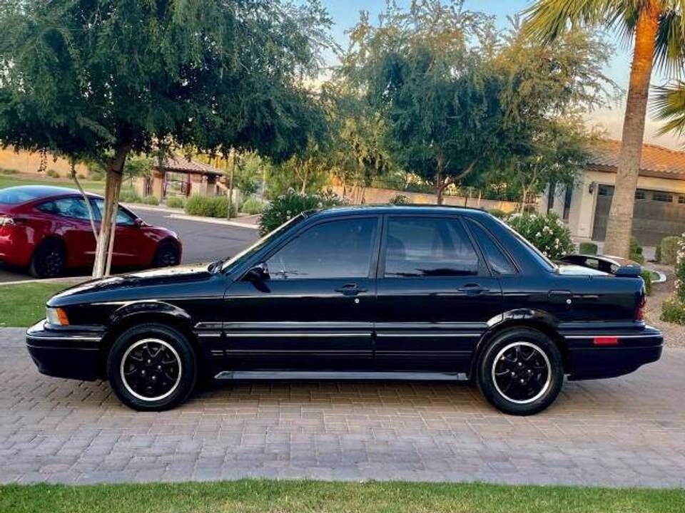 Mitsubishi Galant