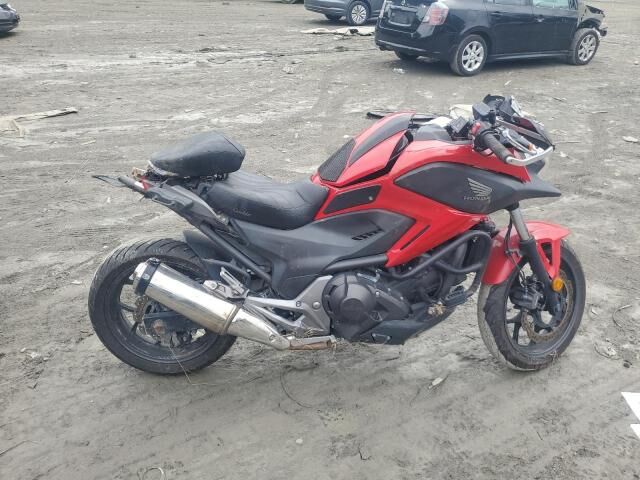 Honda NC700XD (NC700X DCT)
