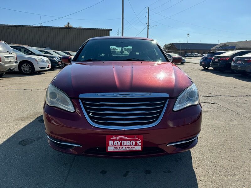 2013 CHRYSLER 200