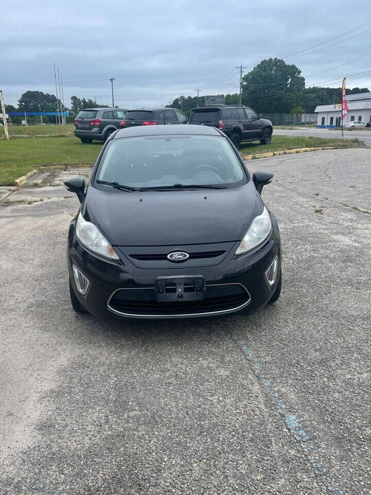 2011 FORD Fiesta