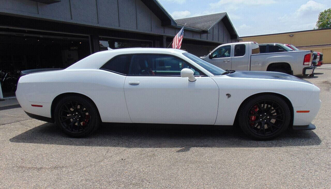 2016 DODGE Challenger