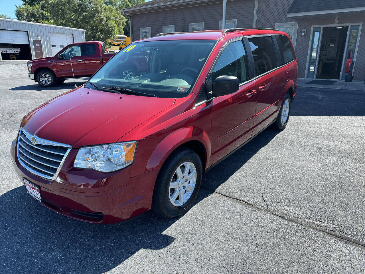 2010 CHRYSLER Town and Country