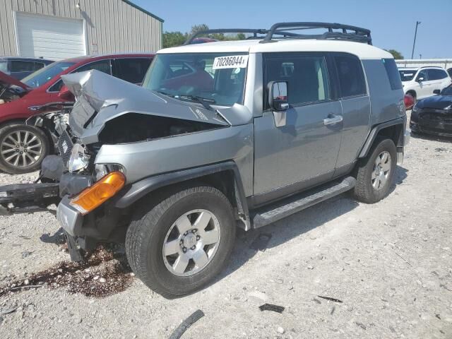 Toyota FJ Cruiser