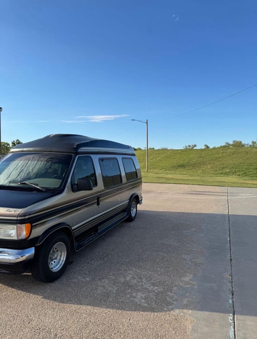 Ford E-150
