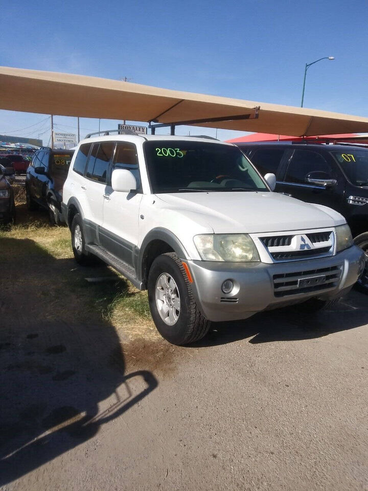 Mitsubishi Montero