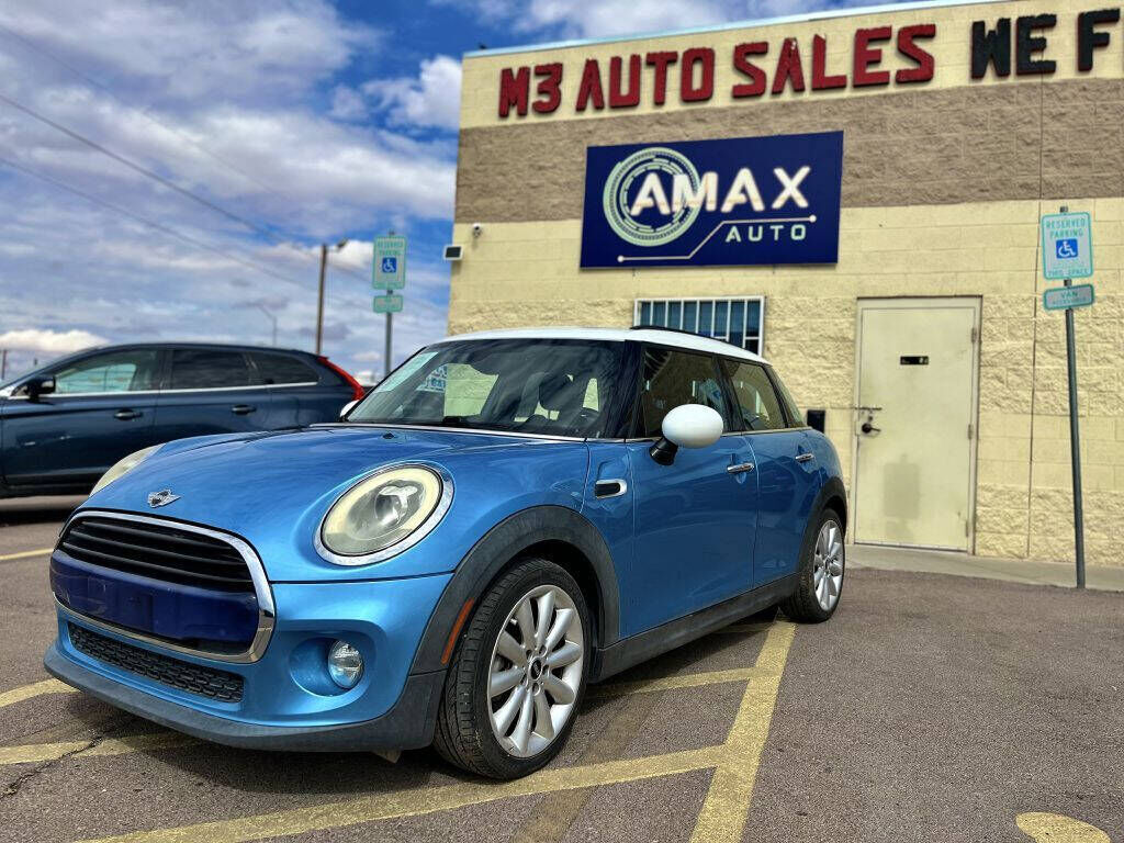 2017 MINI Cooper
