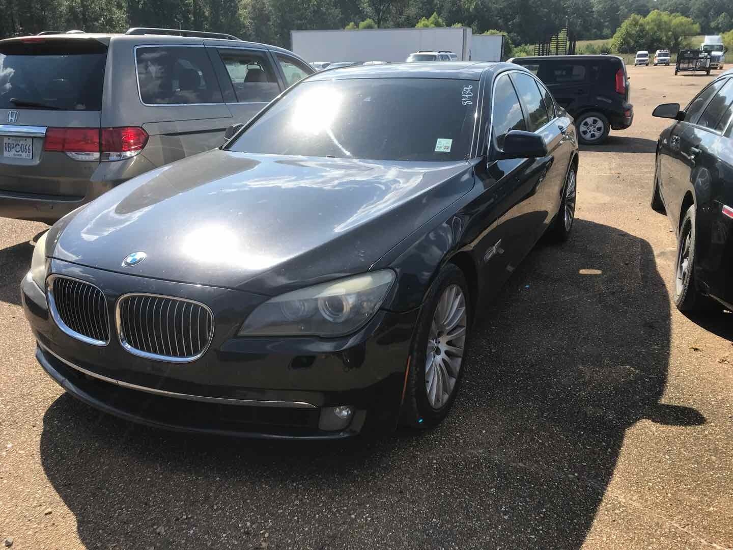BMW 750i
