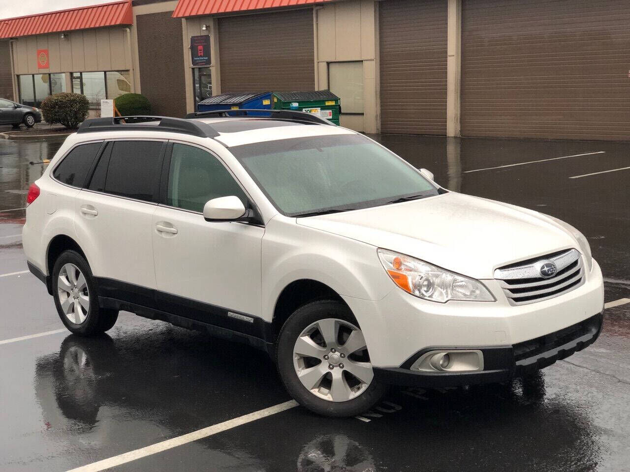 2011 SUBARU Outback