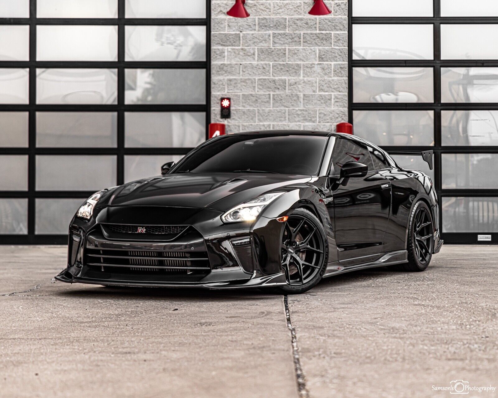 Nissan GT-R