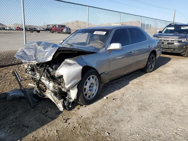 Lexus LS