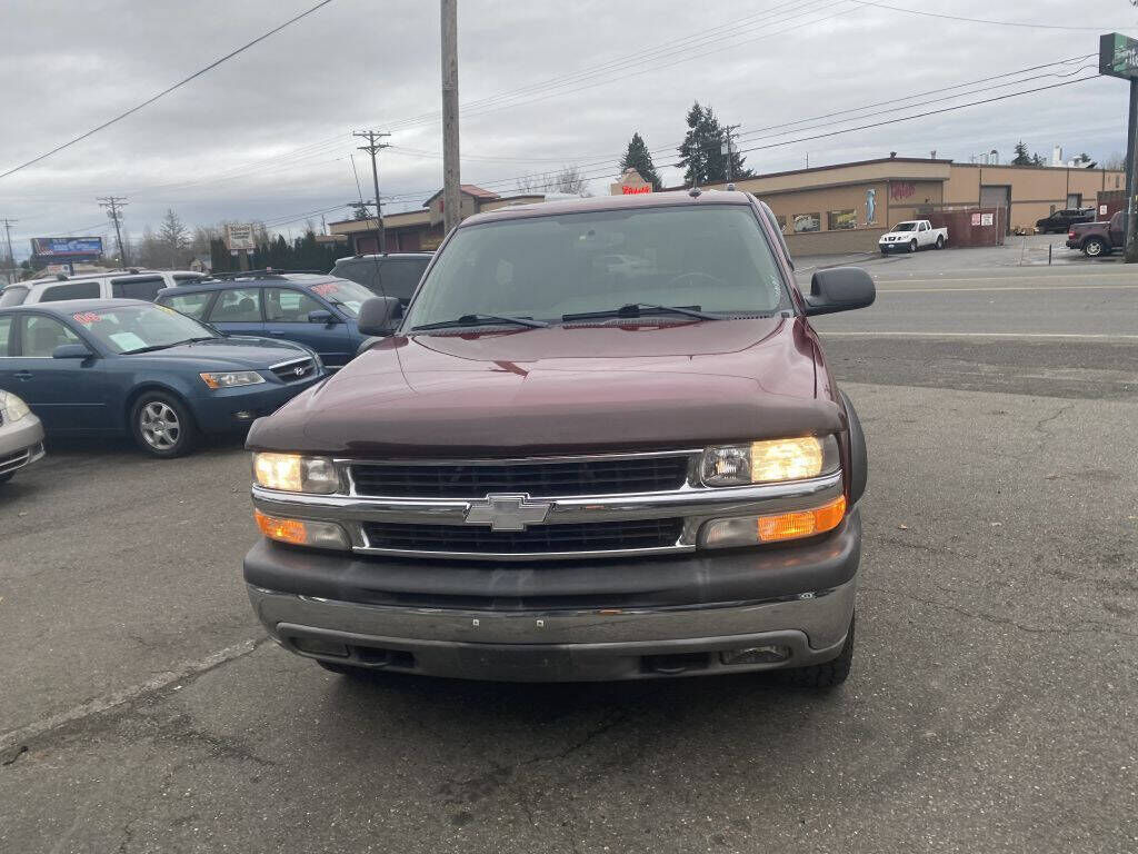 2004 CHEVROLET Tahoe