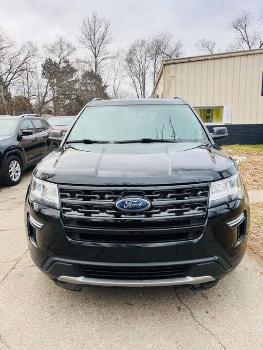 2019 FORD Explorer