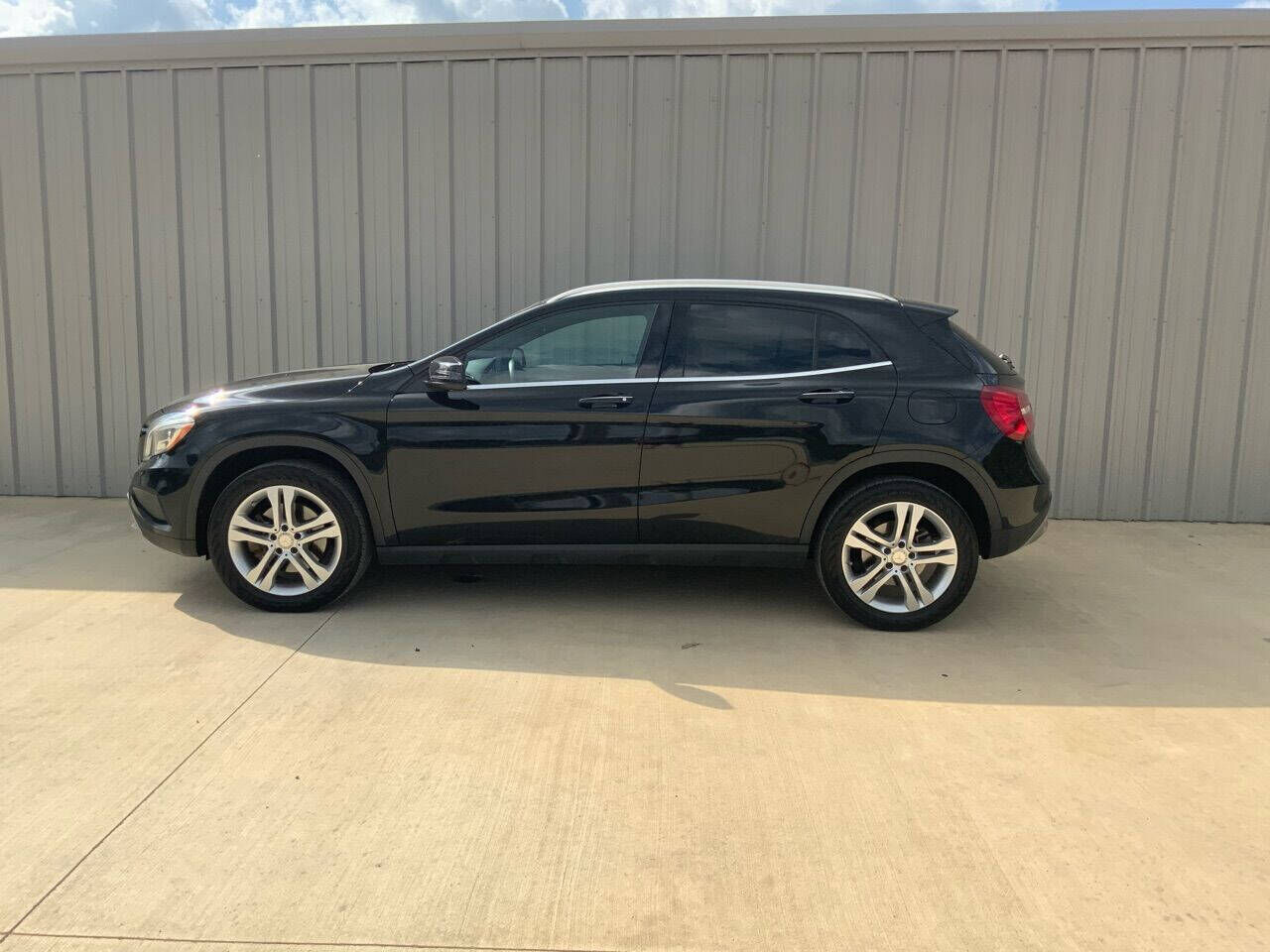 2017 MERCEDES-BENZ GLA-Class