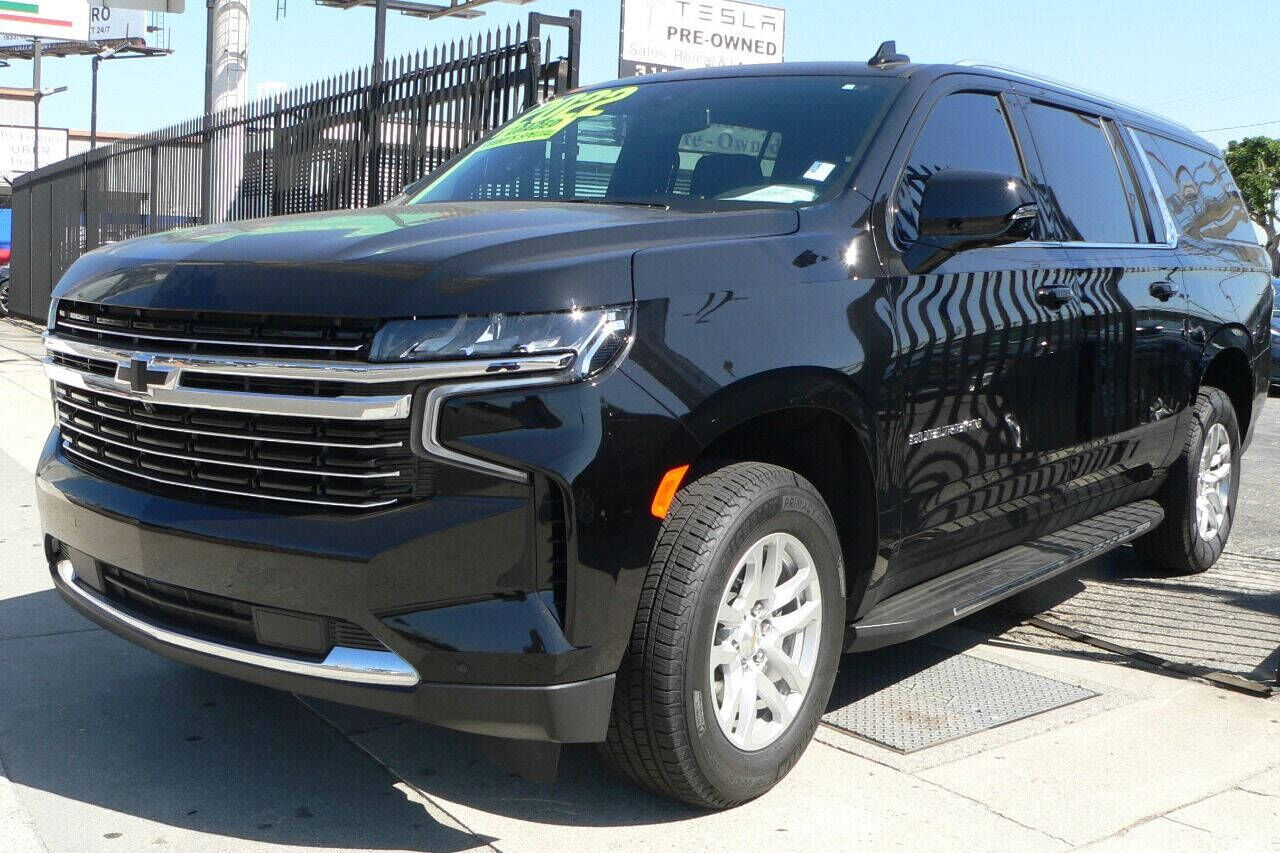 2022 CHEVROLET Suburban