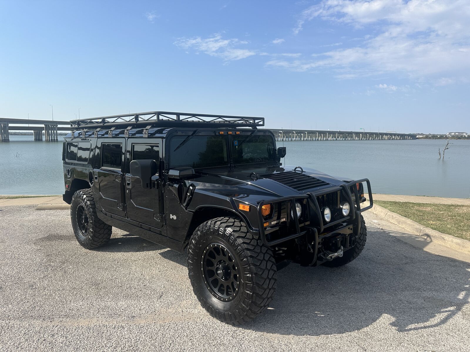 HUMMER H1