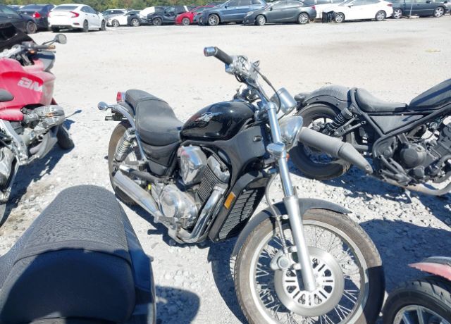 Suzuki VS800