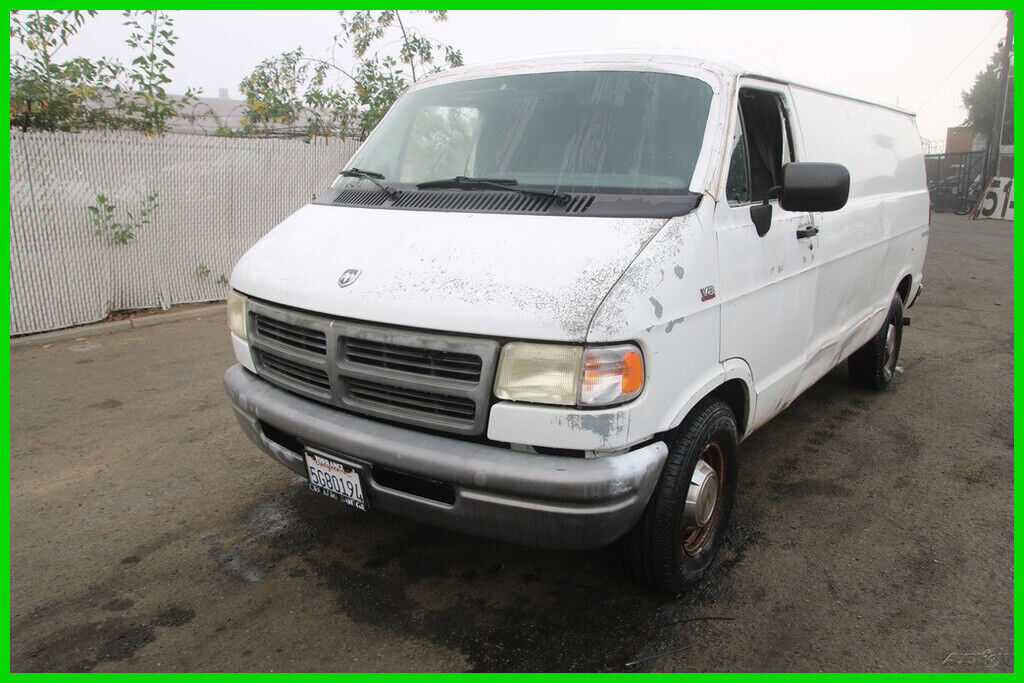 Dodge Ram Van