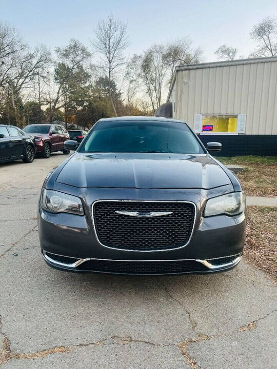 2016 CHRYSLER 300
