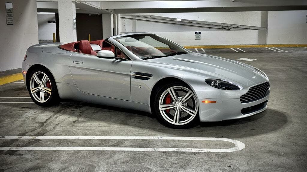 Aston Martin V8 Vantage