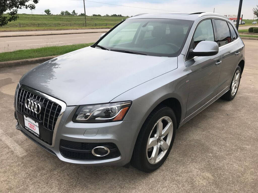 2011 AUDI Q5
