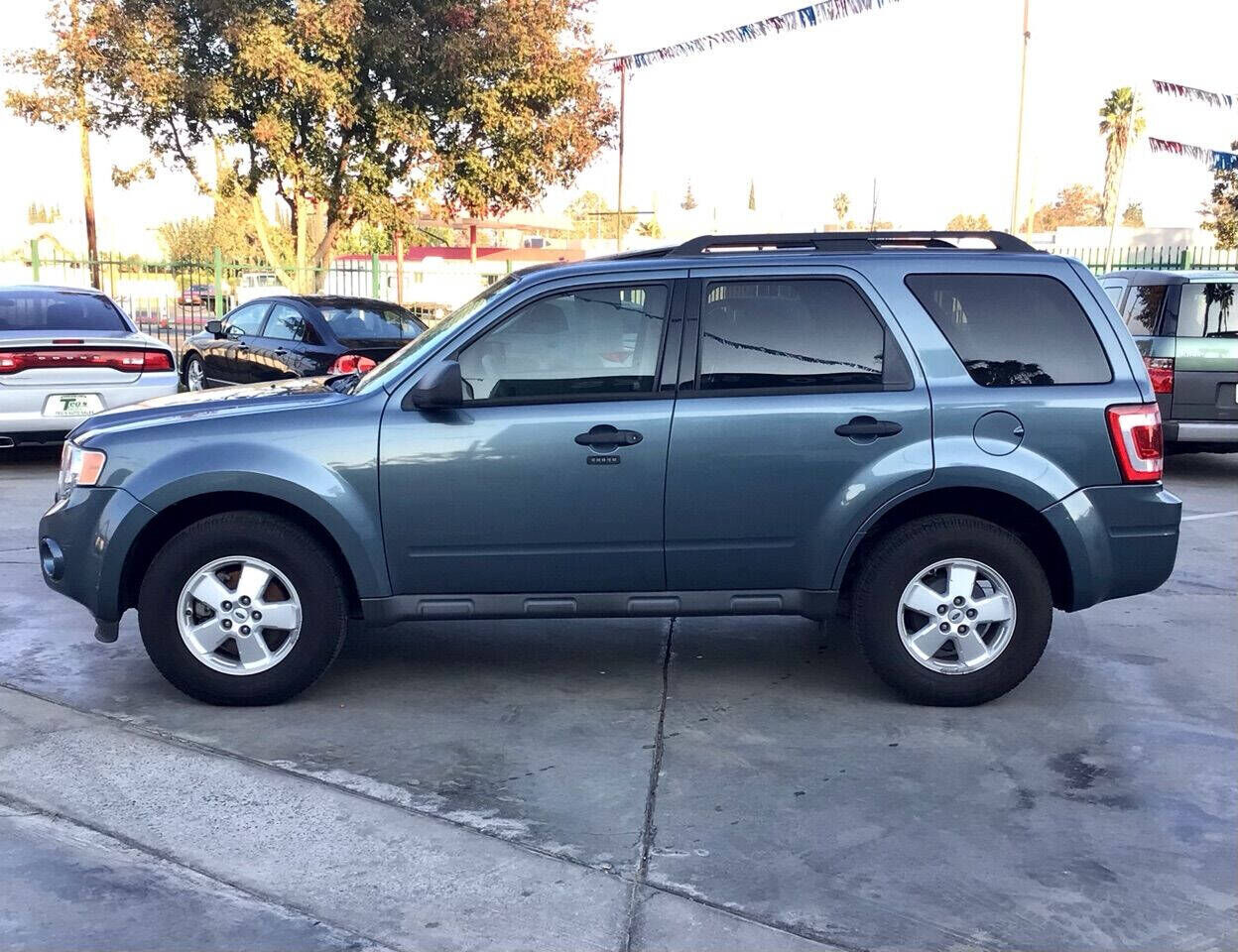 2010 FORD Escape