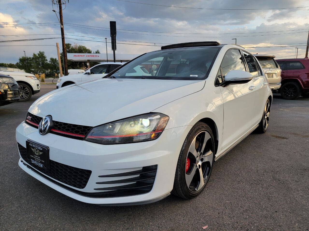 2017 VOLKSWAGEN Golf GTI