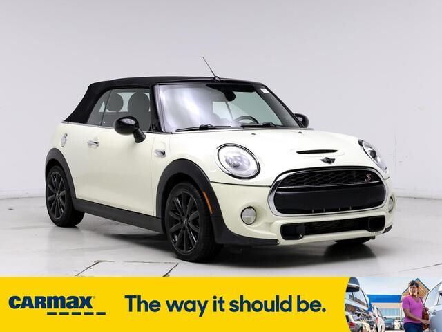MINI Cooper Convertible