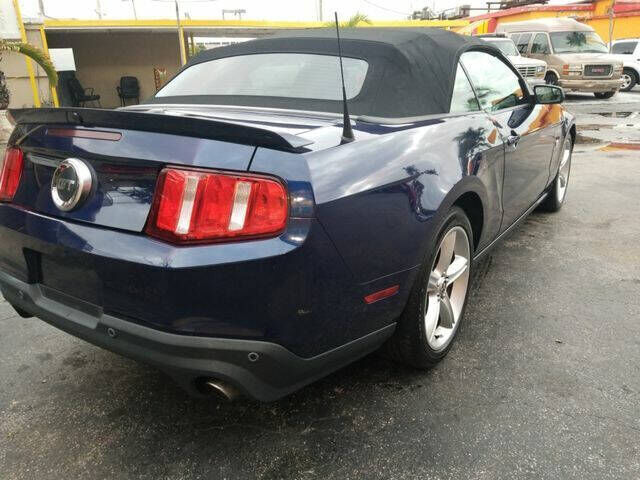 2012 FORD Mustang