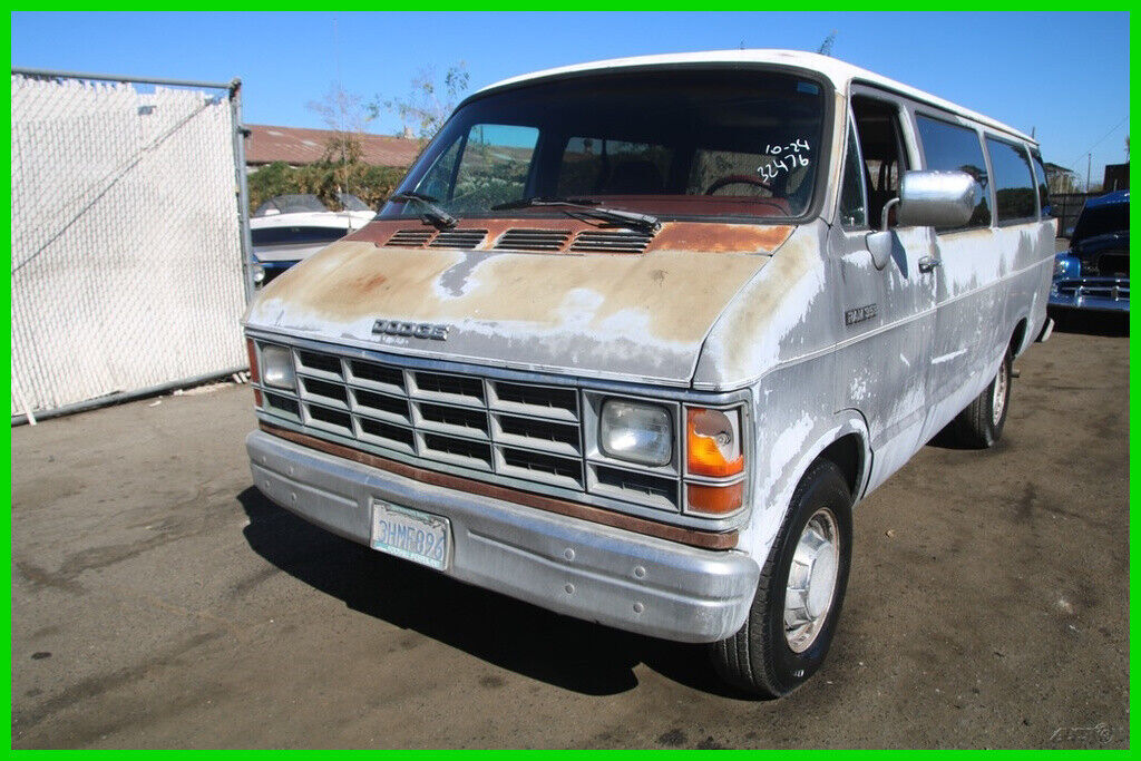 Dodge Ram Wagon