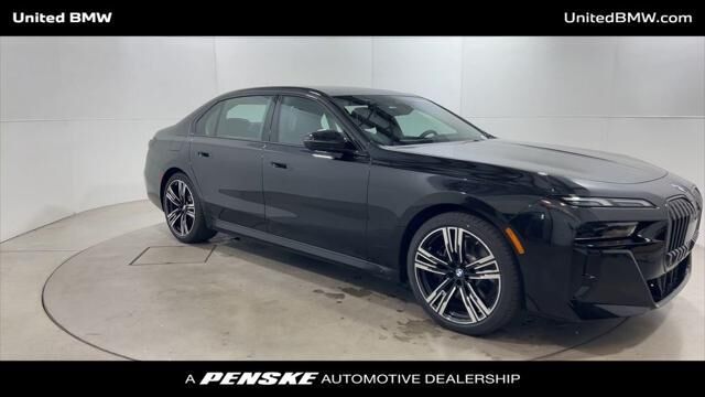 2025 BMW 740i